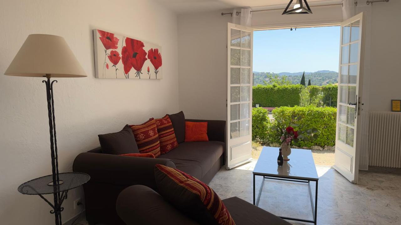 Villa Entiere Au Calme Dans Village Provencal Peymeinade Esterno foto