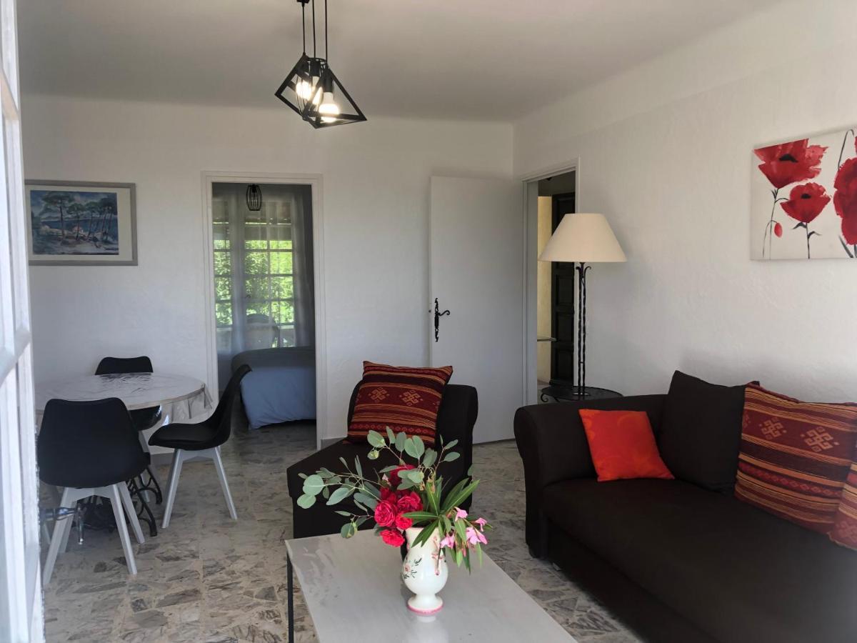 Villa Entiere Au Calme Dans Village Provencal Peymeinade Esterno foto